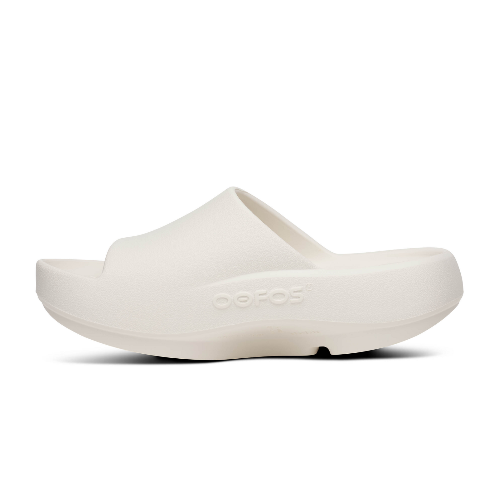 Oofos OOahh+ in WEISS